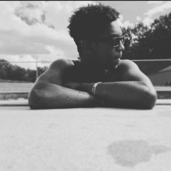 Meet your Posher, Isaiah - Picture 1 of 1